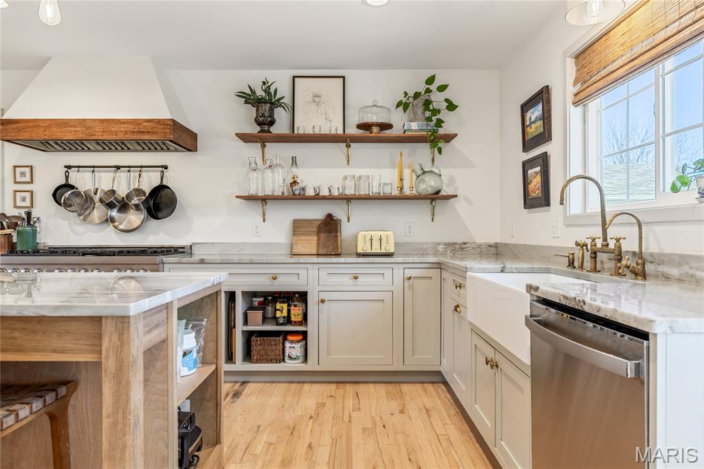 32 Weldon Spring Heights Drive