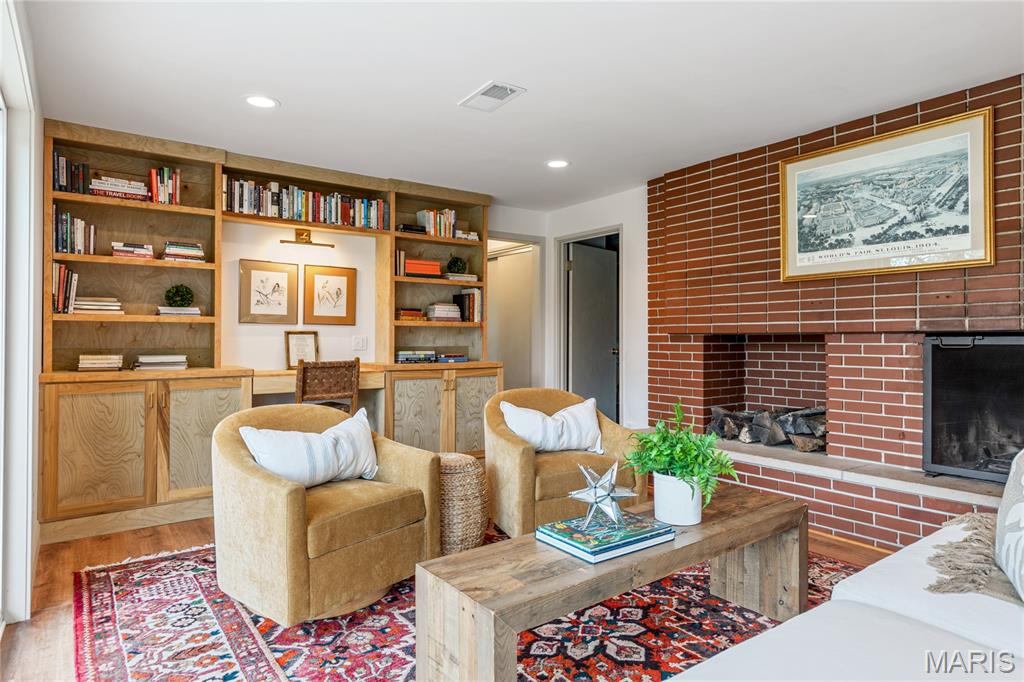 32 Weldon Spring Heights Drive