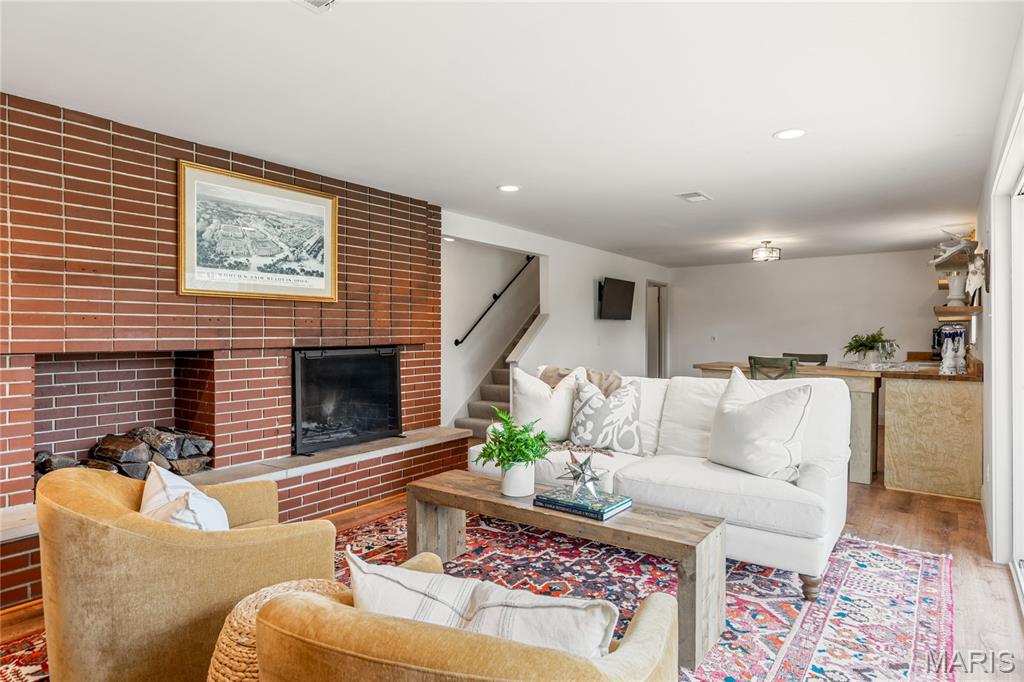 32 Weldon Spring Heights Drive