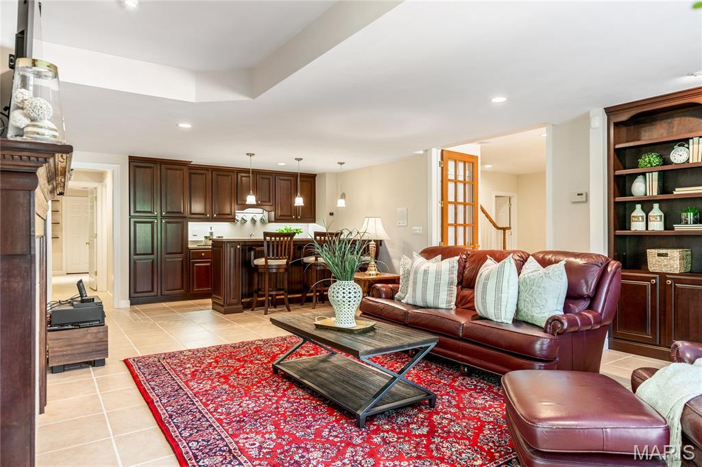 14301 Manderleigh Woods Drive