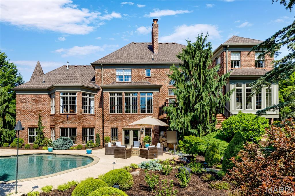 1215 Devonworth Drive