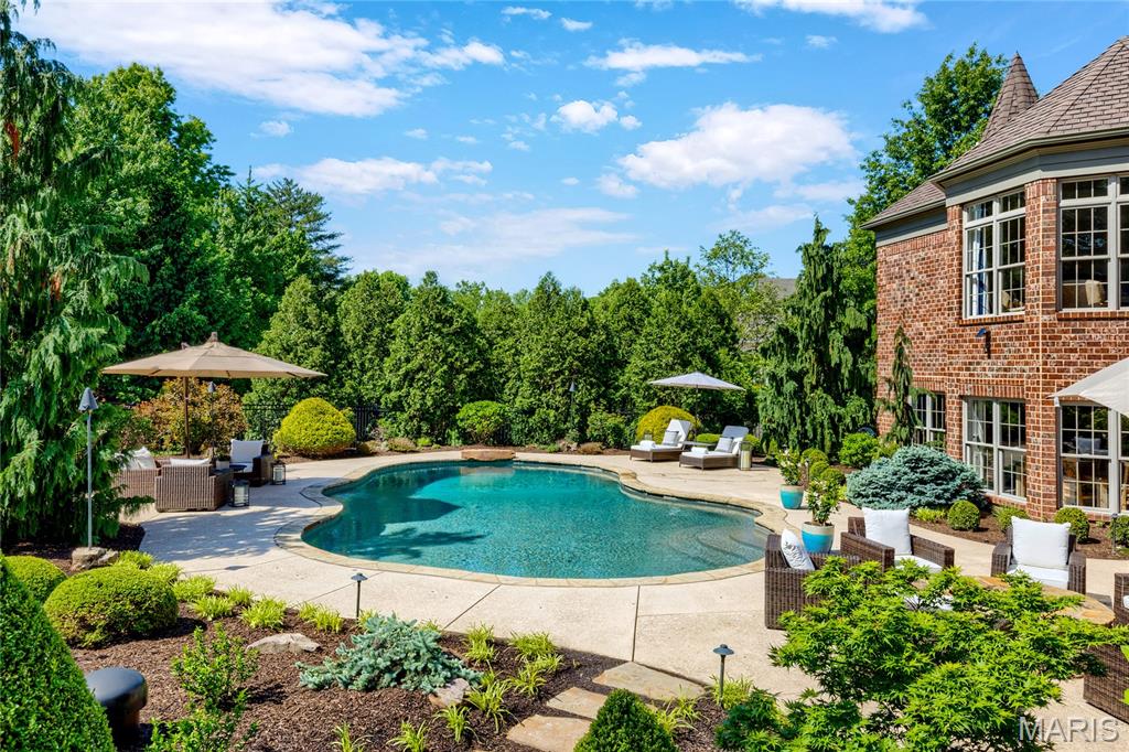 1215 Devonworth Drive