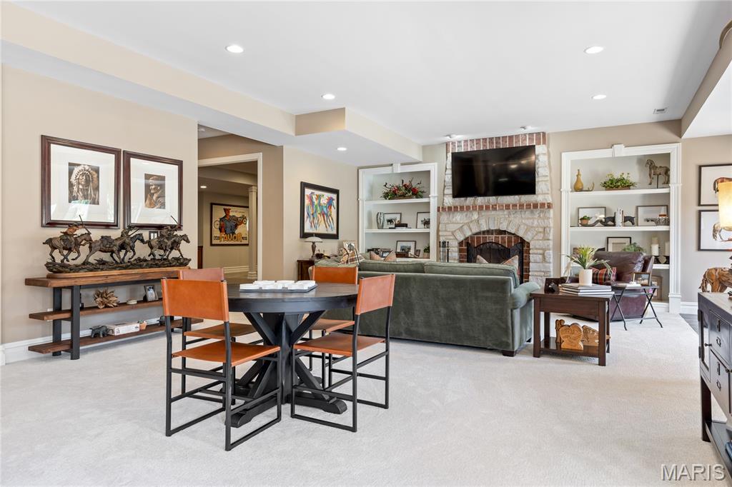 1215 Devonworth Drive