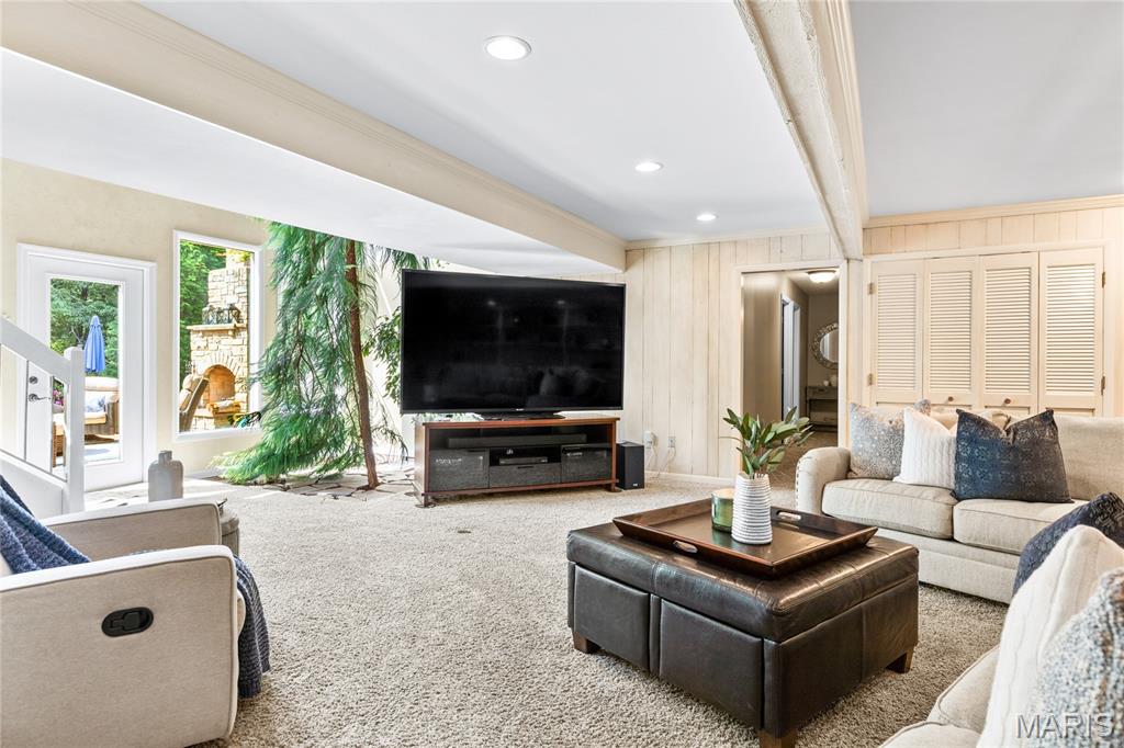 3736 Runnymede Drive