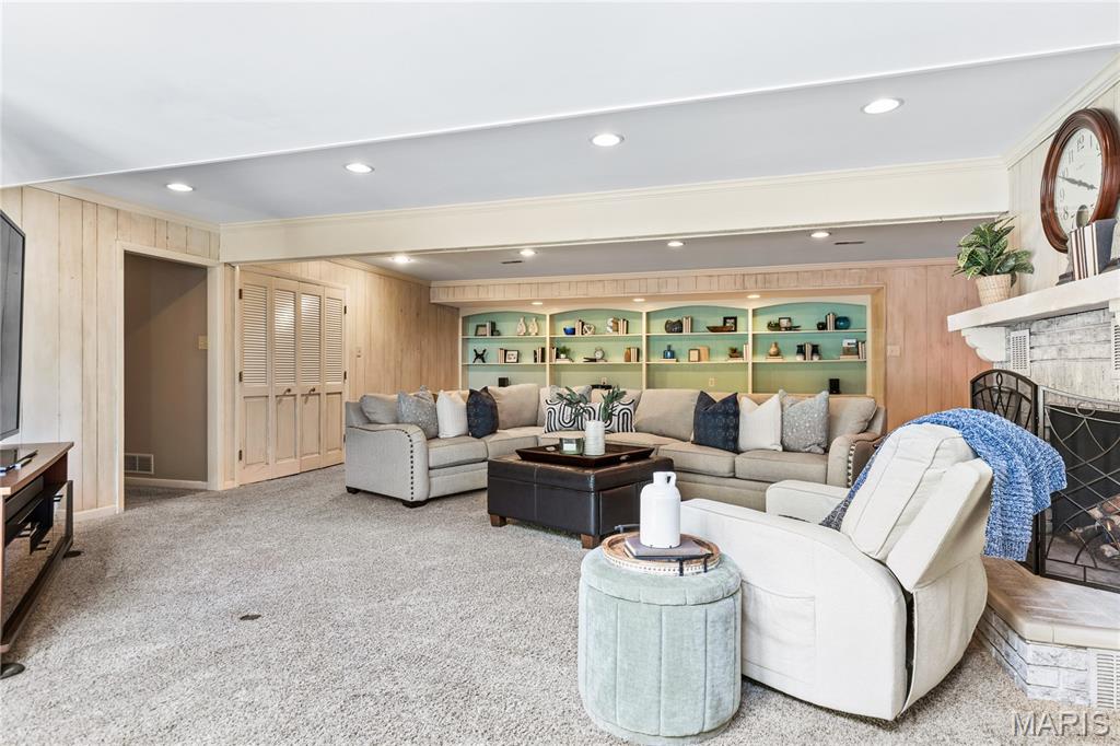 3736 Runnymede Drive