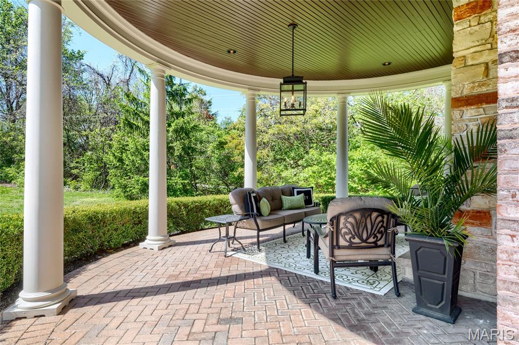 1103 Highland Pointe Drive