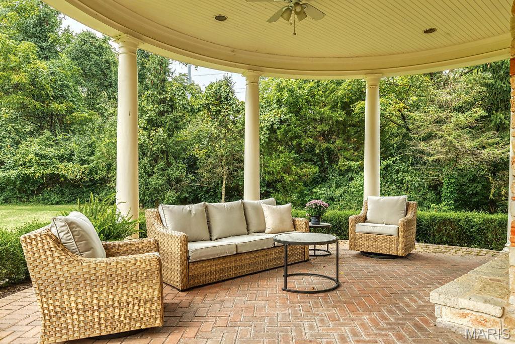 1103 Highland Pointe Drive