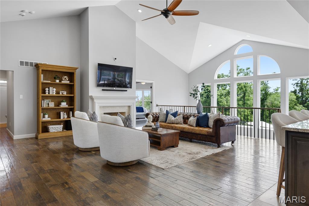 5335 Lancelot Drive