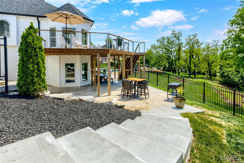 5335 Lancelot Drive