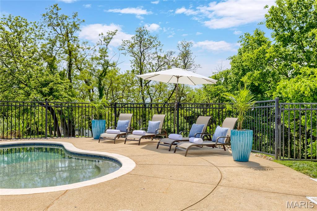 5335 Lancelot Drive
