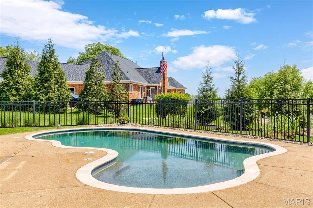 5335 Lancelot Drive