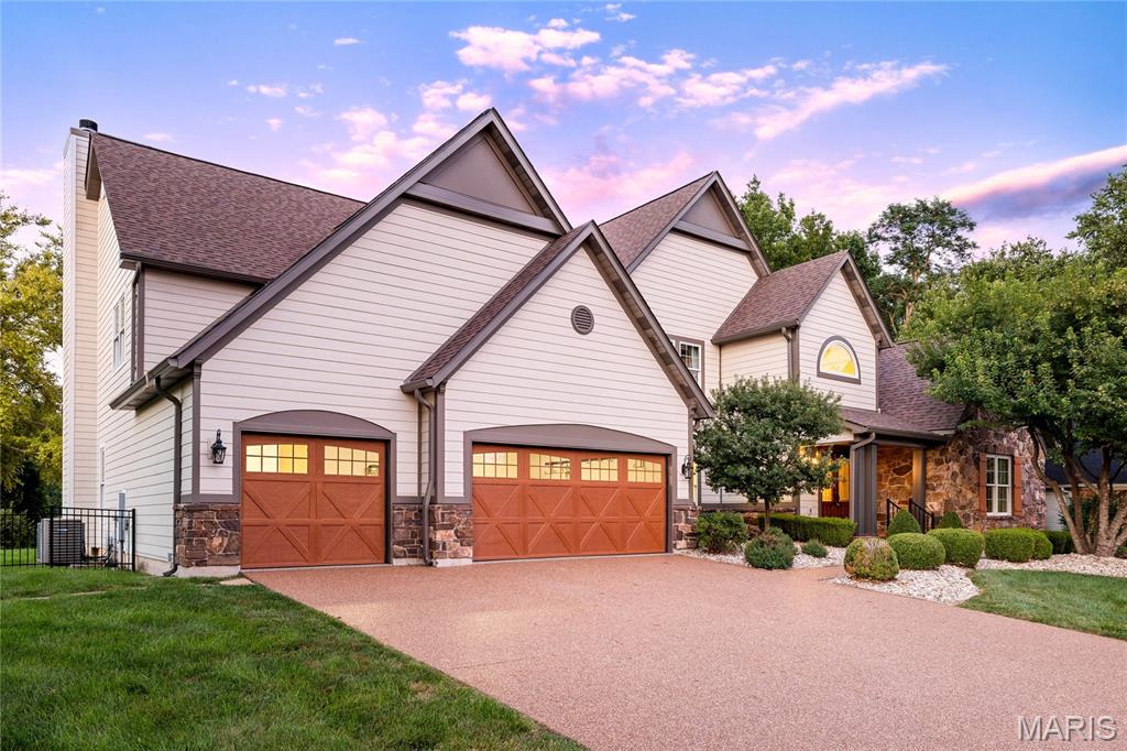 4046 Austin Drive