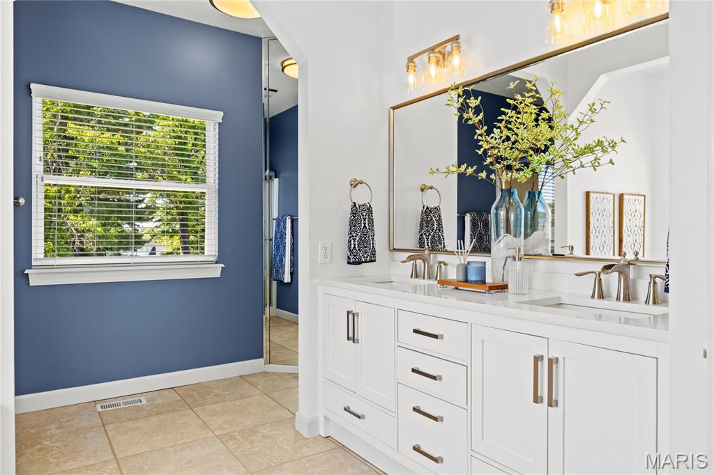 553 Malinmor Drive