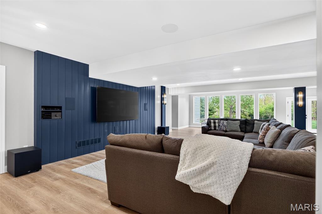 234 Cornwall Drive