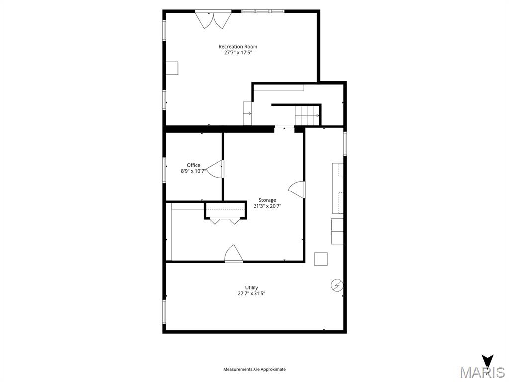 886 Warwick Lane