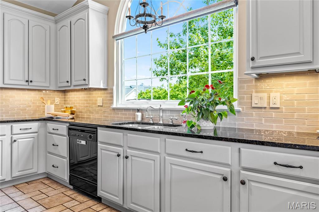 1407 Westhampton View Lane