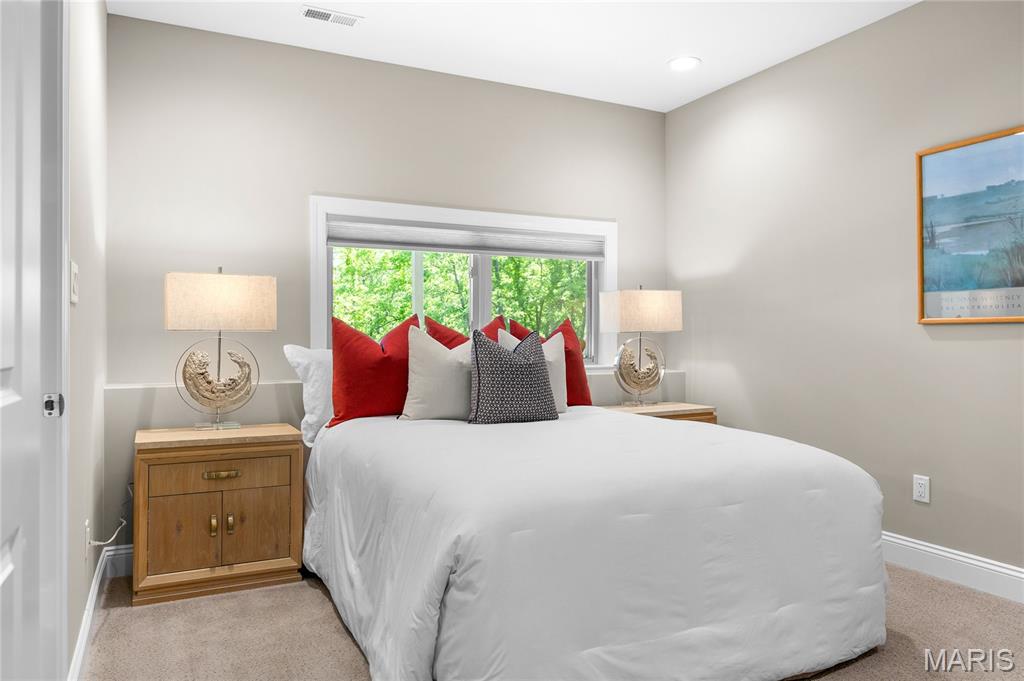 9 Keeney Creek Court