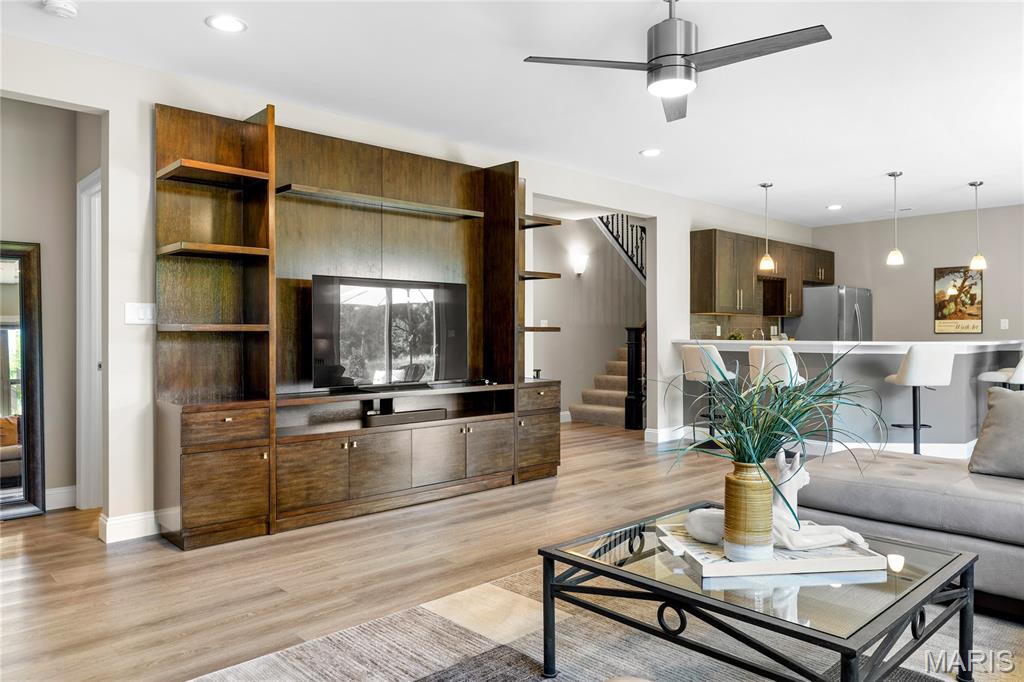 9 Keeney Creek Court