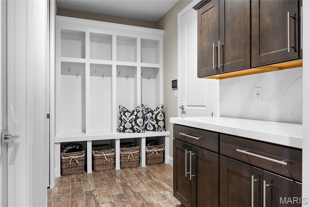 9 Keeney Creek Court