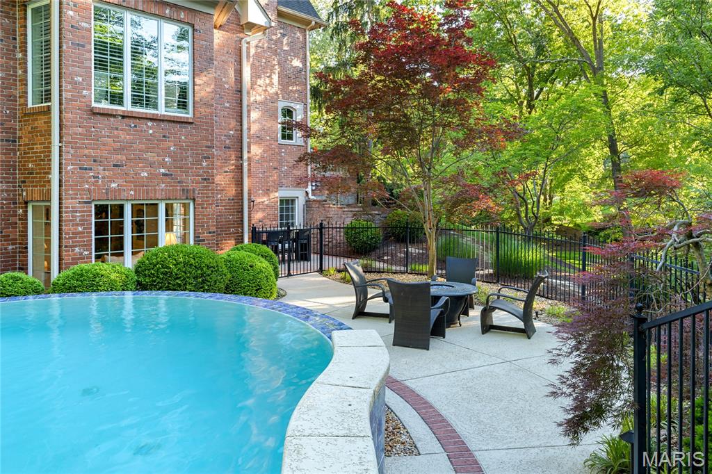 1105 Shepard Oaks Drive