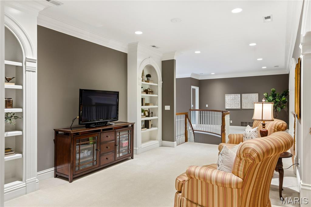 1105 Shepard Oaks Drive