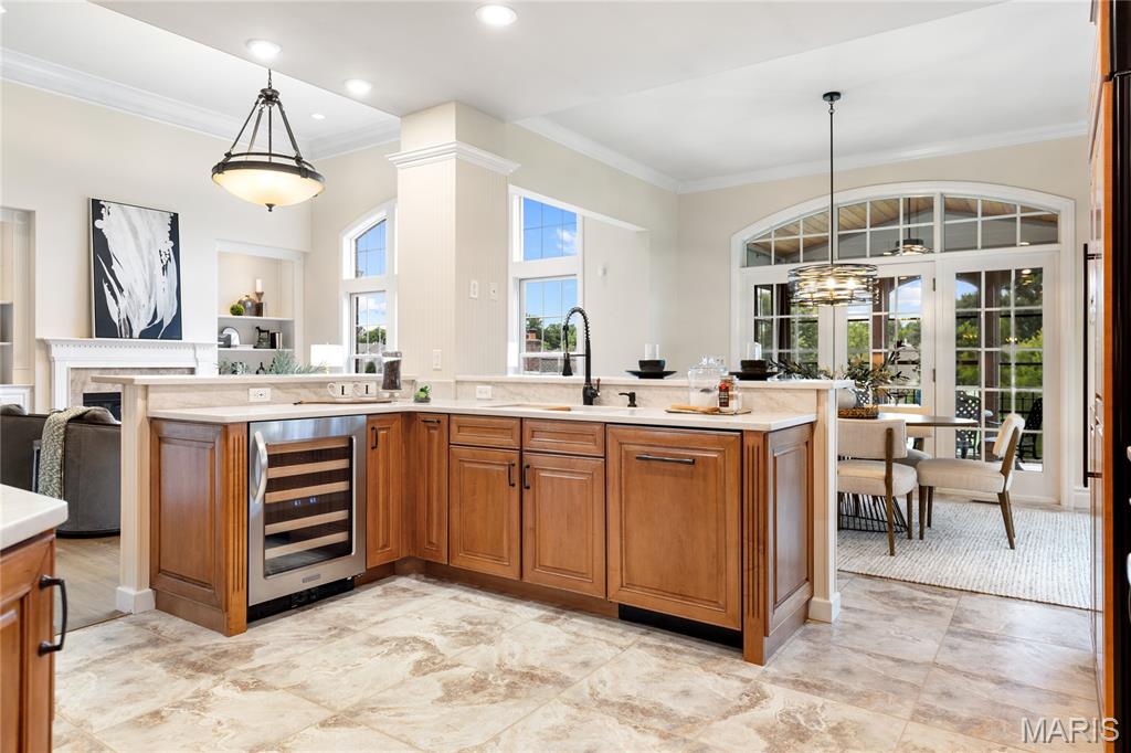 259 Meadowbrook Country Club Estate