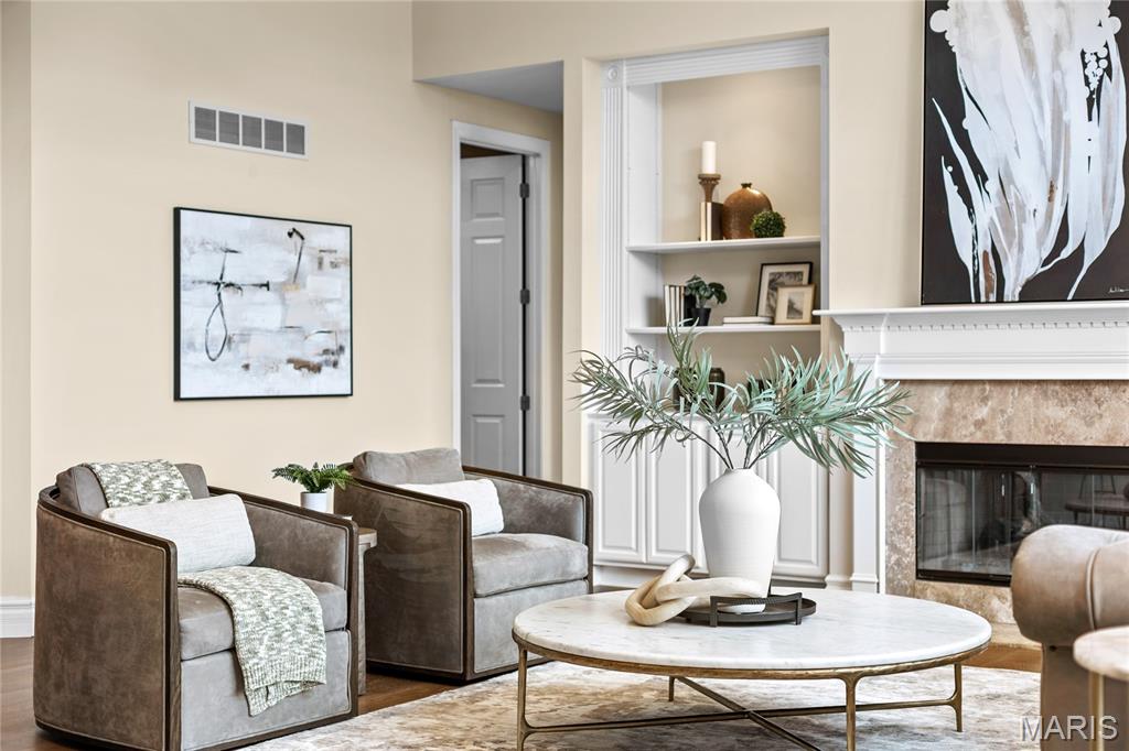 259 Meadowbrook Country Club Estate