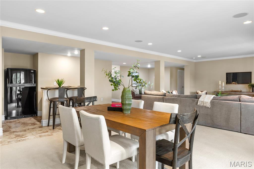 259 Meadowbrook Country Club Estate