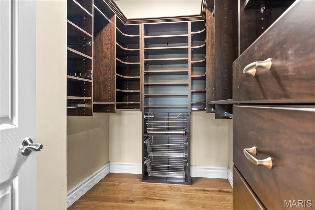 259 Meadowbrook Country Club Estate