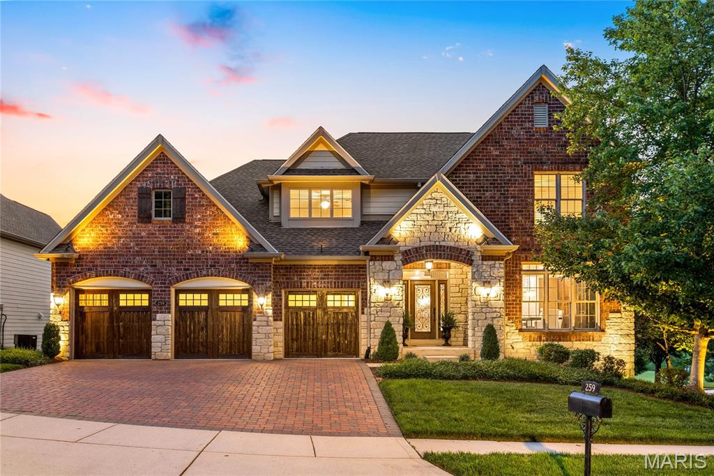 259 Meadowbrook Country Club Estate