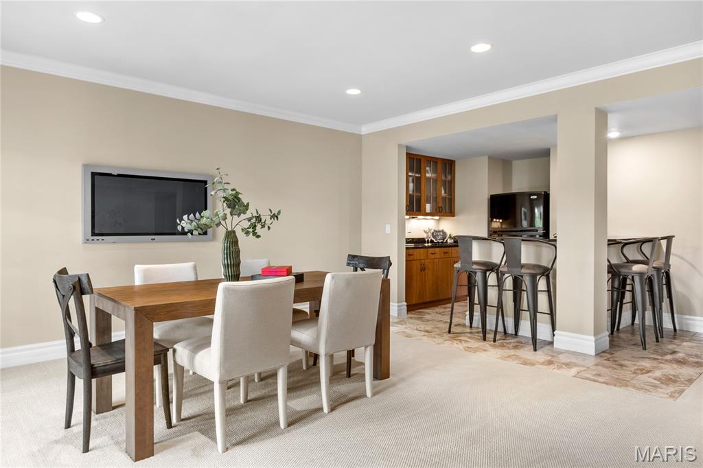 259 Meadowbrook Country Club Estate