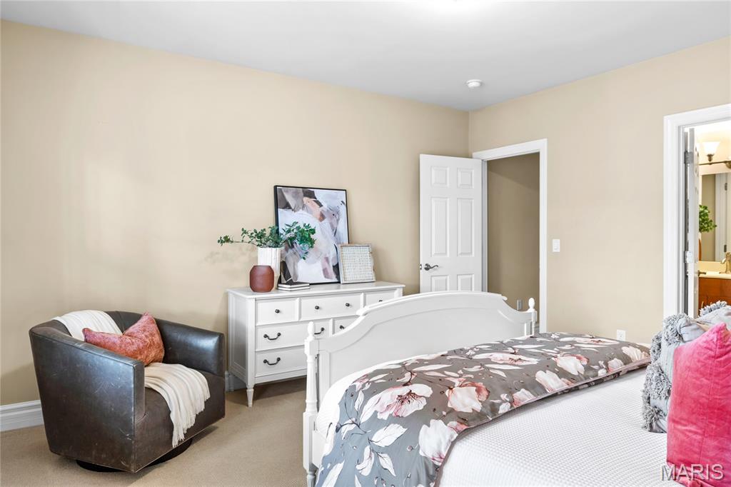 259 Meadowbrook Country Club Estate