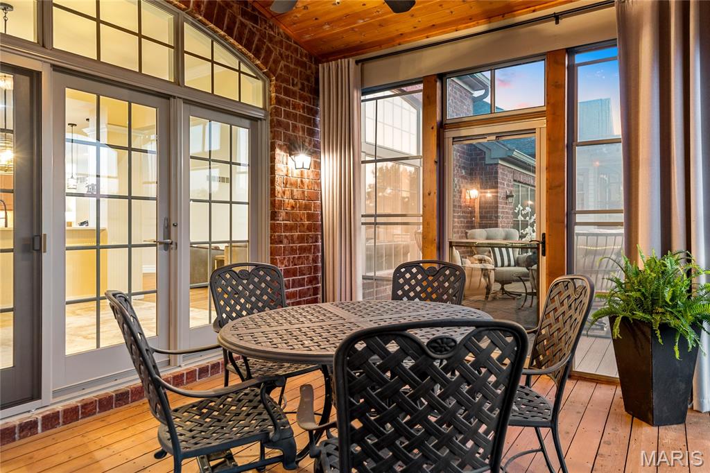 259 Meadowbrook Country Club Estate