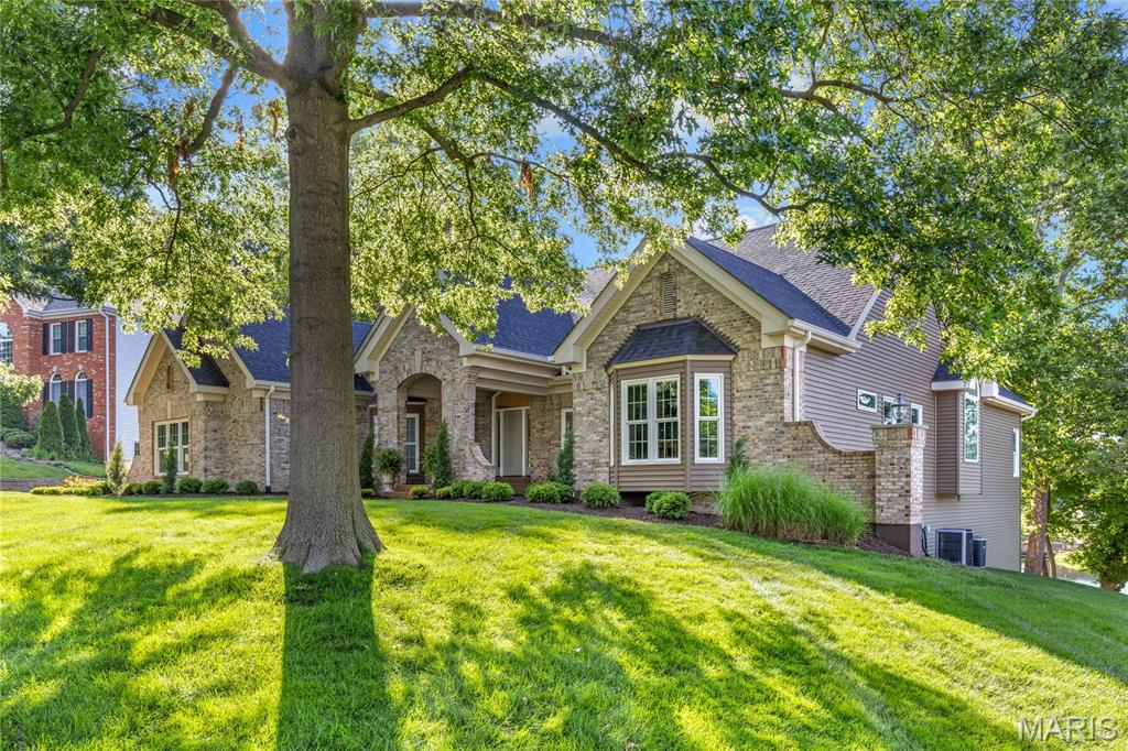 684 Clifden Drive