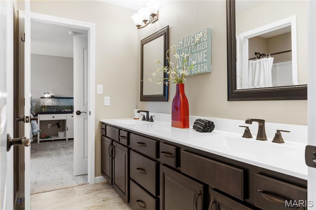 6107 Knights Table Court