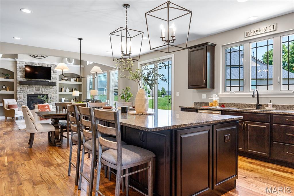 6107 Knights Table Court