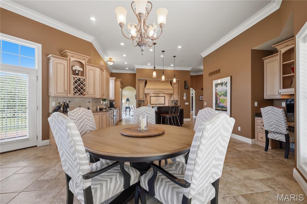 238 Cornwall Drive