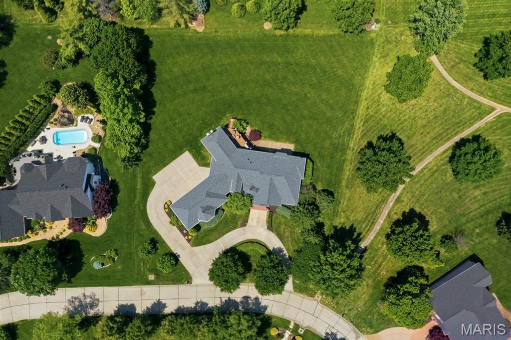 238 Cornwall Drive
