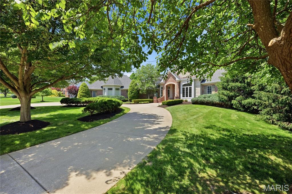 238 Cornwall Drive