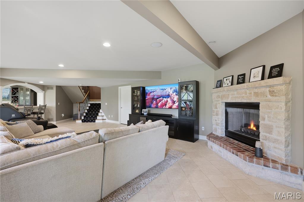 238 Cornwall Drive