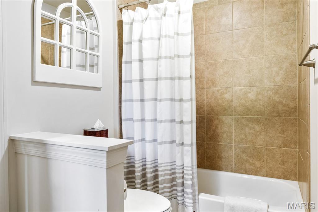 50 Meadowbrook Country Club Estate