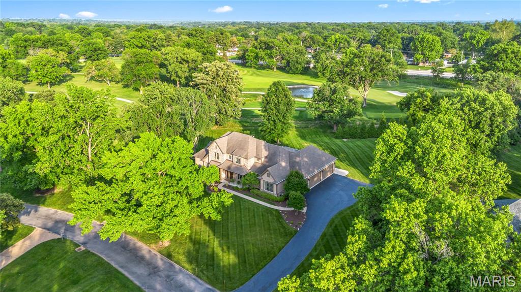 50 Meadowbrook Country Club Estate