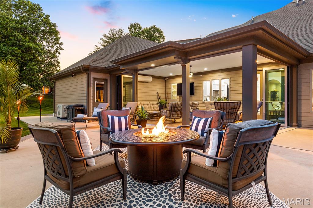 50 Meadowbrook Country Club Estate