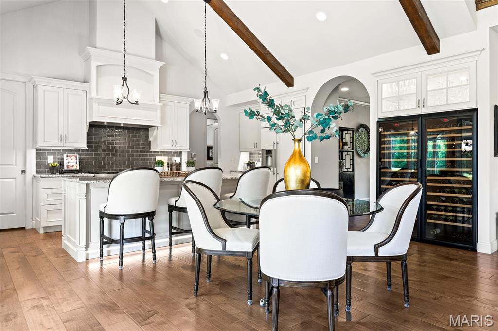 50 Meadowbrook Country Club Estate