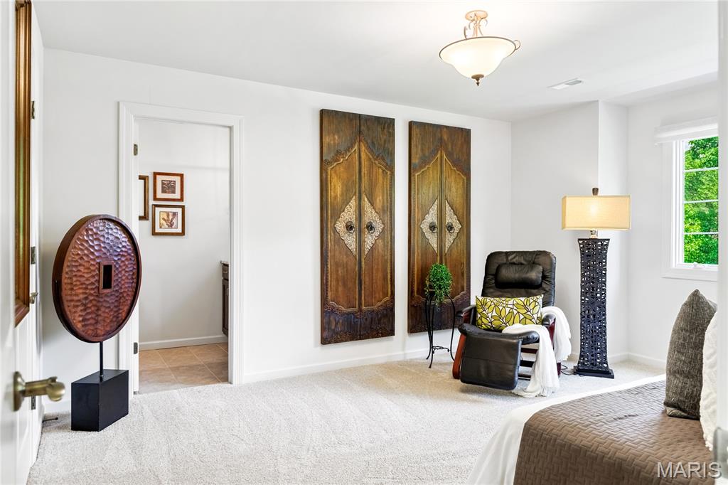50 Meadowbrook Country Club Estate