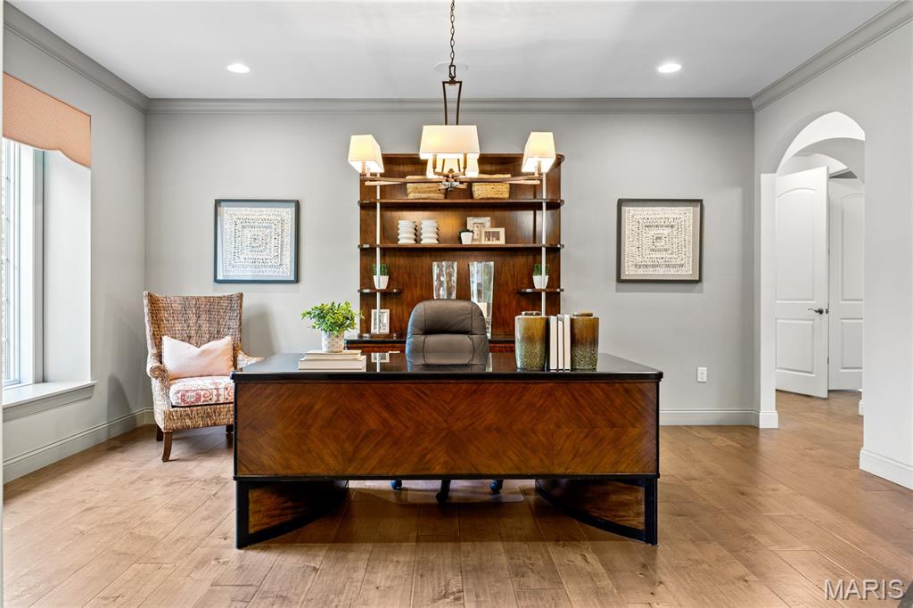 50 Meadowbrook Country Club Estate