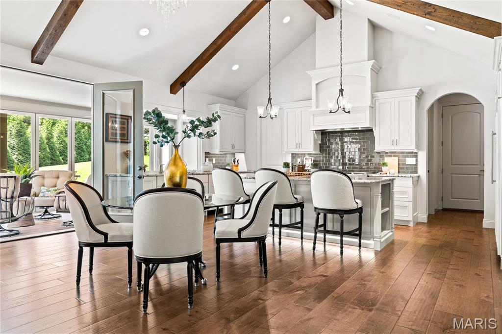 50 Meadowbrook Country Club Estate