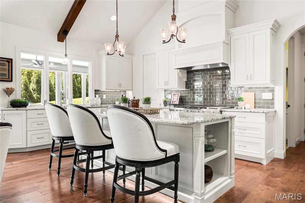 50 Meadowbrook Country Club Estate