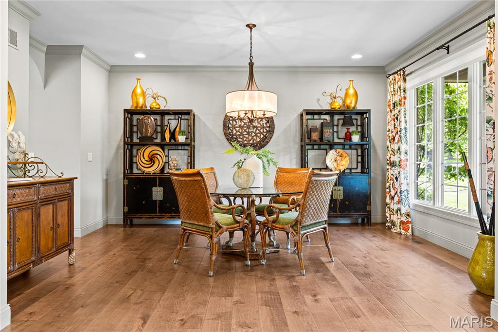 50 Meadowbrook Country Club Estate