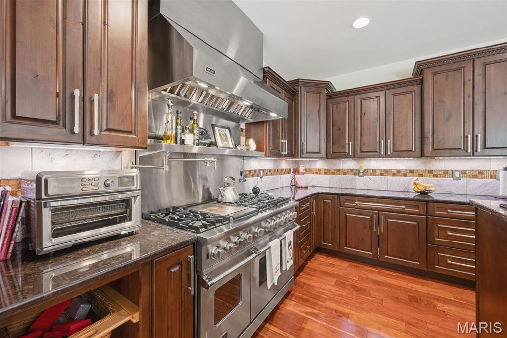 1880 Spring Mill Creek Unit: CONTRACT HAS A KICK OUT